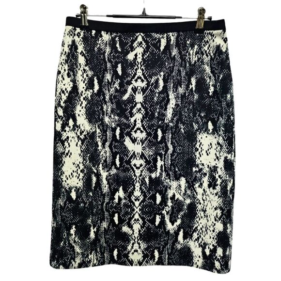Calvin Klein Dresses & Skirts - Calvin Klein Stretch Snakeskin Pencil Skirt Animal Print Office Date Night XS